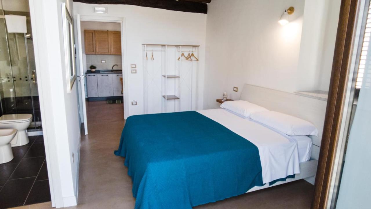 111 Apartments & Rooms Patti Luaran gambar